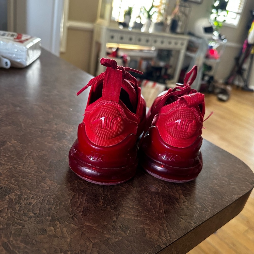 Kids Nike 27c.
